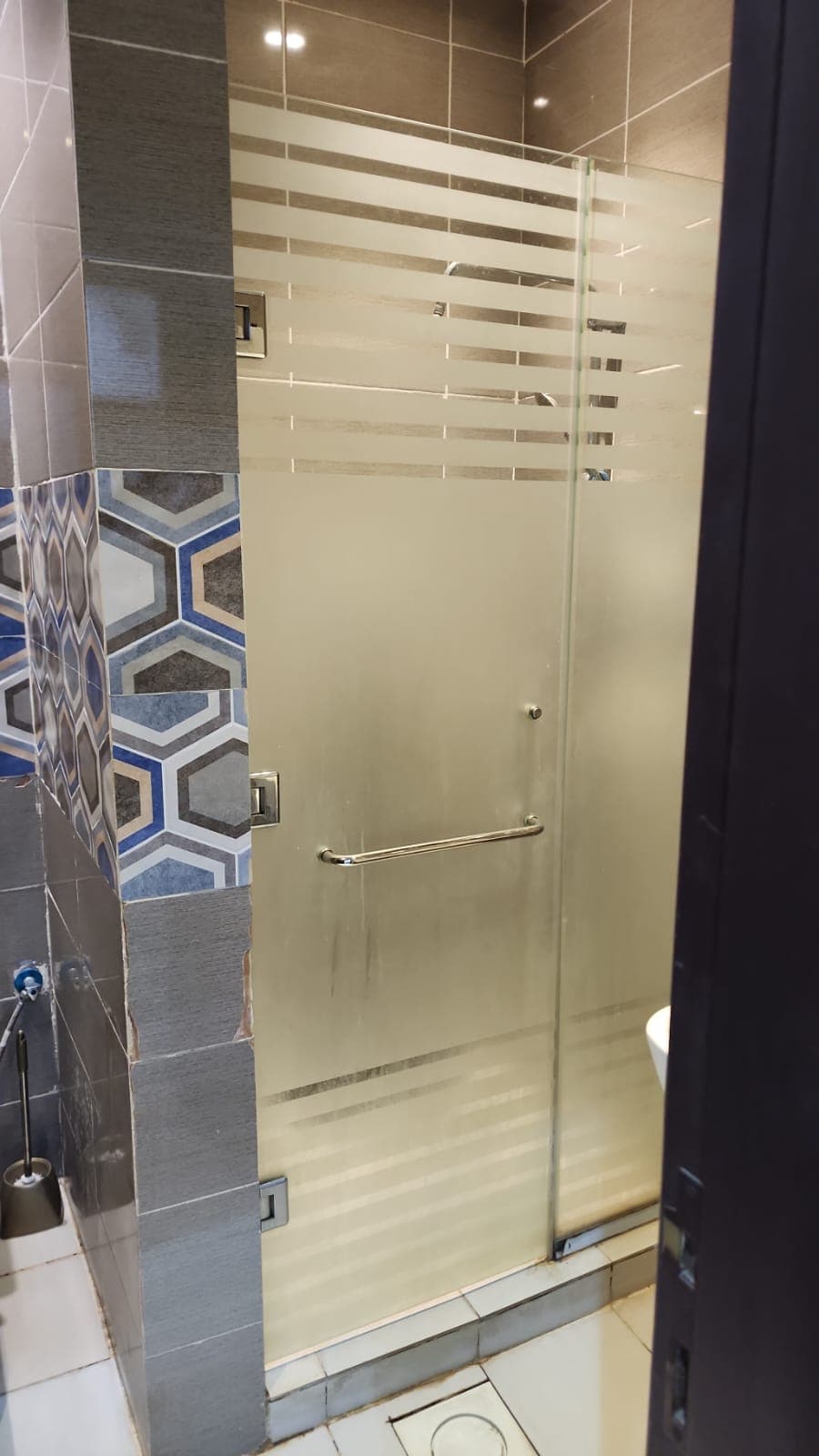 غرفة سرير مزدوج - Image 4